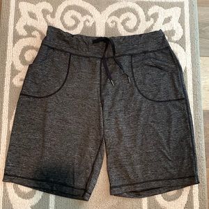 Lululemon Bermuda Athletic Long Shorts High Waist